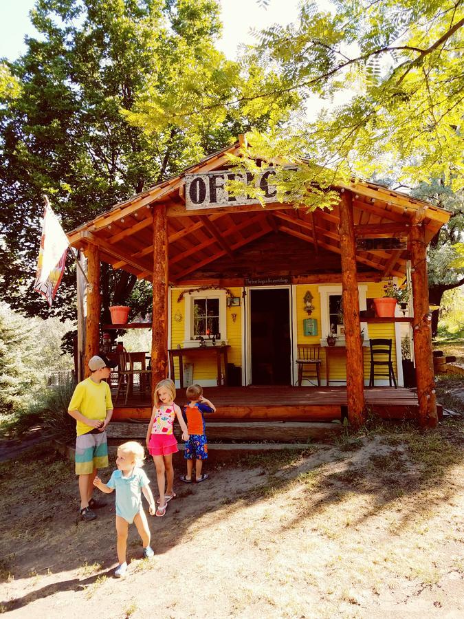 Bristol Cabins Lava Hot Springs Εξωτερικό φωτογραφία