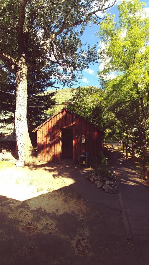 Bristol Cabins Lava Hot Springs Εξωτερικό φωτογραφία