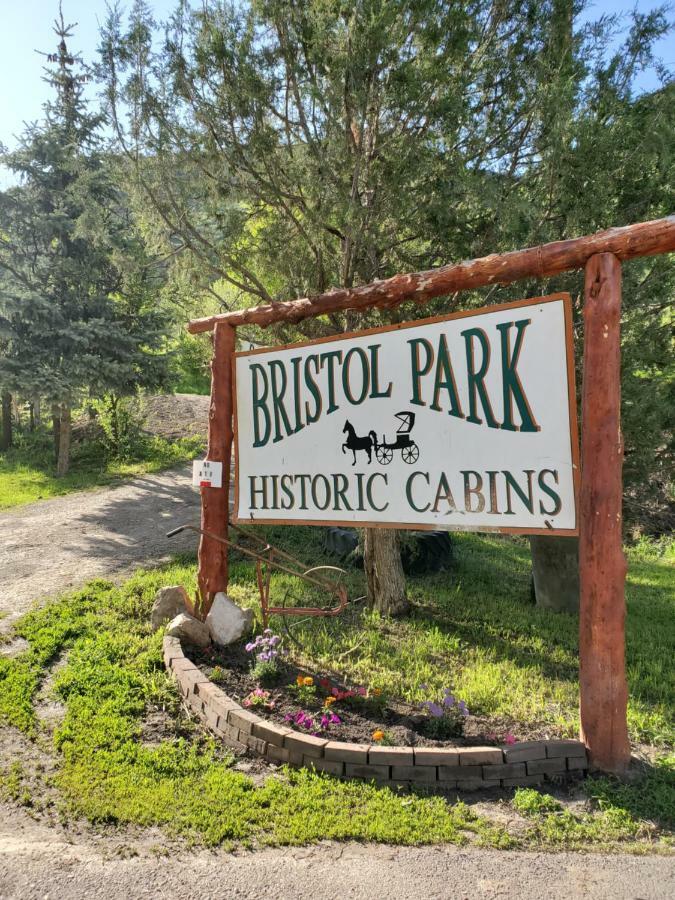 Bristol Cabins Lava Hot Springs Εξωτερικό φωτογραφία